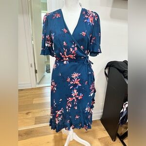Medium Lilia wrap dress very good condition